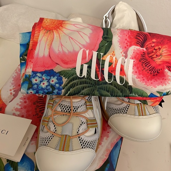 NIB Gucci sandals size 8. - Picture 11 of 11